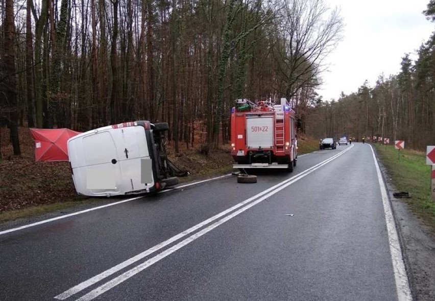 Śmiertelny wypadek na drodze nr 15. Zablokowana trasa z Wrocławia do Milicza 