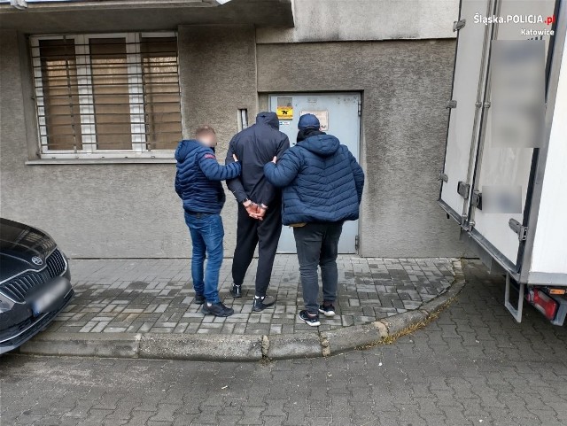 Policjanci zatrzymali sprawców pobicia na ul. Mariackiej w Katowicach.