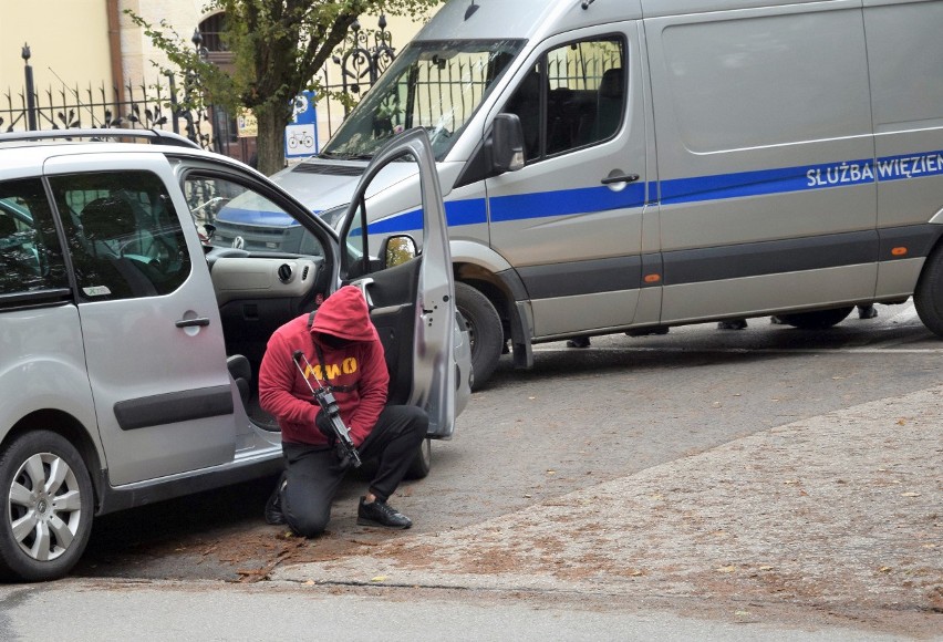 Dziś, 4 października, około godz. 11.30, drogę...