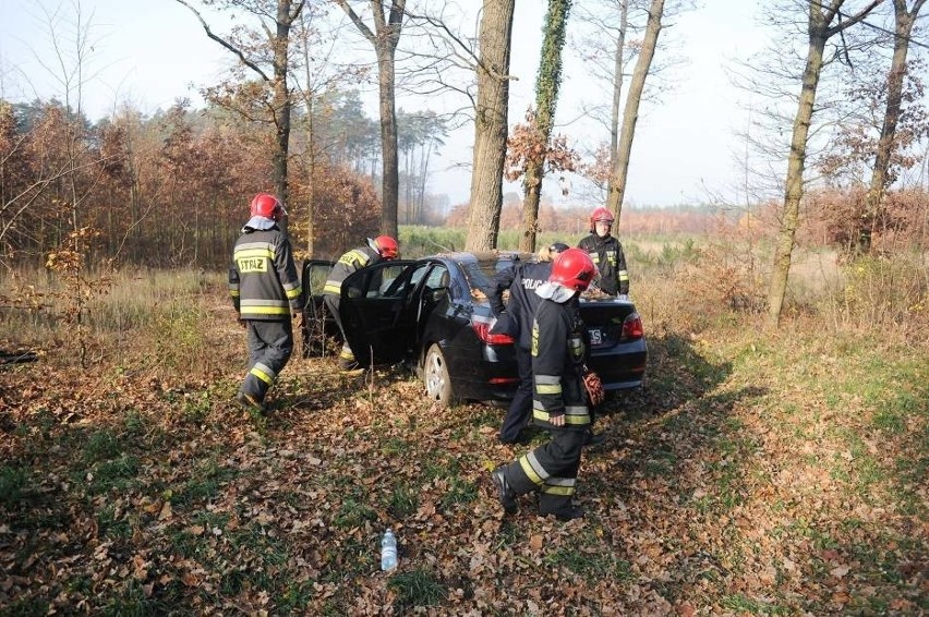 Kierowca BMW trafił do szpitala po groźnym wypadku pod...