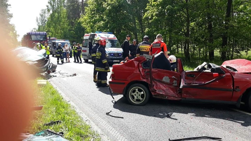 Do zdarzenia trzech samochodów osobowych doszło w...