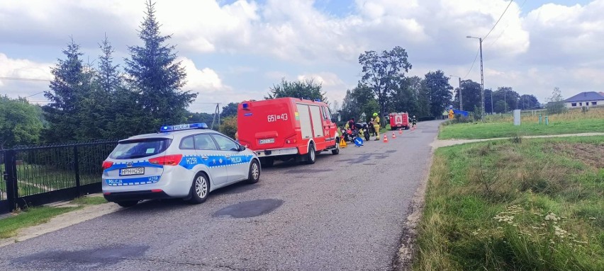 Zderzenie motocykla i samochodu osobowego na ulicy Wierzbickiej w Orońsku. Jedna osoba przewieziona do szpitala