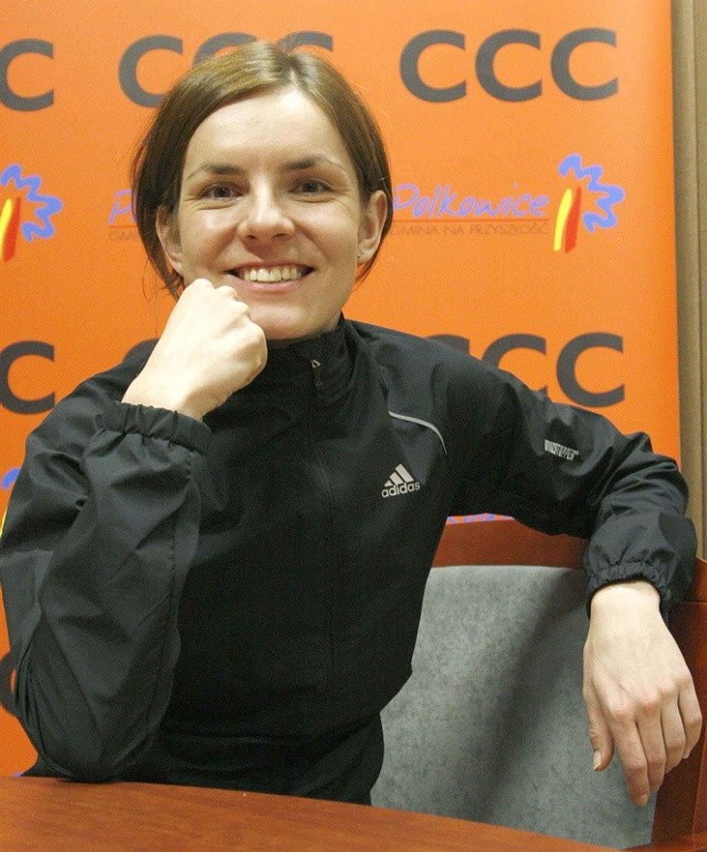 MAJA WŁOSZCZOWSKAMa 27 lat. Jest najbardziej utytułowaną polska kolarką górską. Ma na swoim koncie tytuł wicemistrzyni olimpijskiej wywalczony w 2008 roku w Pekinie. Jest także mistrzynią świata w maratonie MTB, a także mistrzynią Europy. Karierę sportową zaczynała w 1997 roku. Obecnie jest liderką zawodowej grupy CCC Polkowice