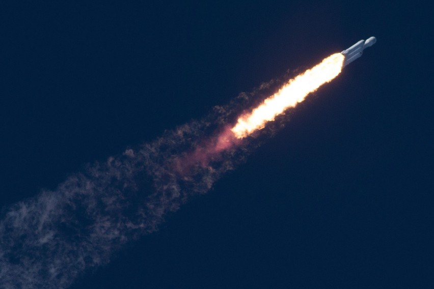 Rakieta Falcon Heavy wystartowała na Marsa