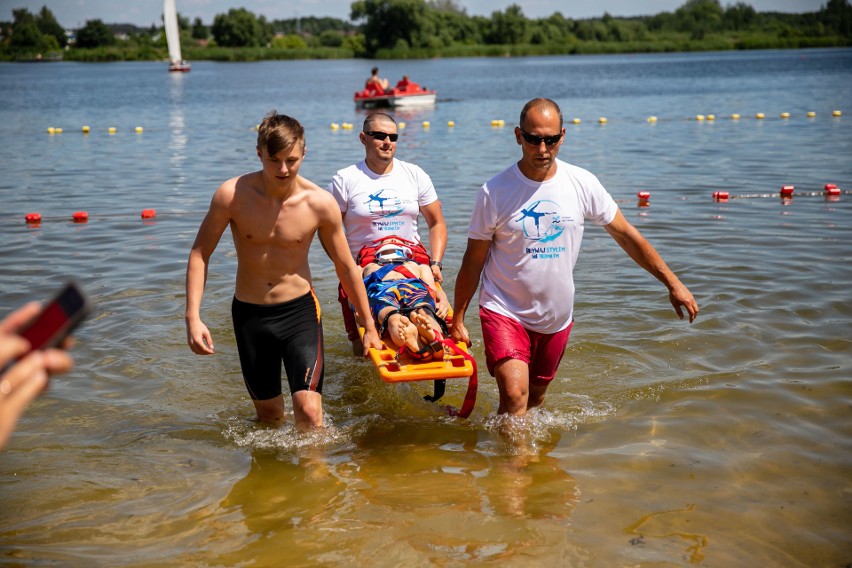 Festyn "Bezpieczne Wakacje". Na plażowiczy czekało wiele...