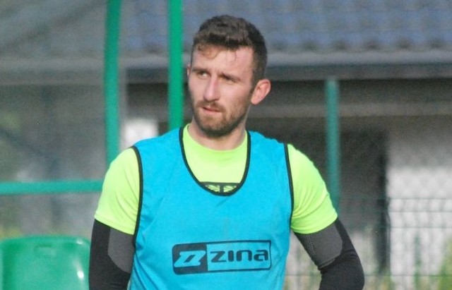 Jakub Stachura, ostatnio grający w ŁKS Probudex Łagów, został zawodnikiem czwartoligowego GKS Rudki. Zawodnik ten ma 27 lat, przygodę z futbolem rozpoczynał w Orlętach Kielce. Szczególnie udany był dla niego sezon 2016/17, w którym w barwach ŁKS Łagów zdobył 12 goli. Stachura reprezentował również barwy Wiernej Małogoszcz.W GKS ma zastąpić Szymona Michtę, który zdecydował się na powrót do Łysicy Bodzentyn.(dor)