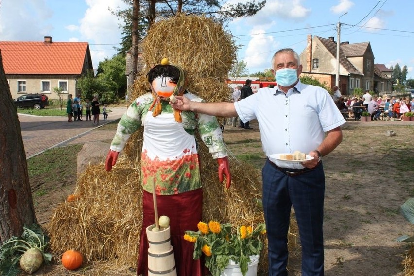 Dożynki parafialne w Nożynie. Rolnicy podziękowali za plon.