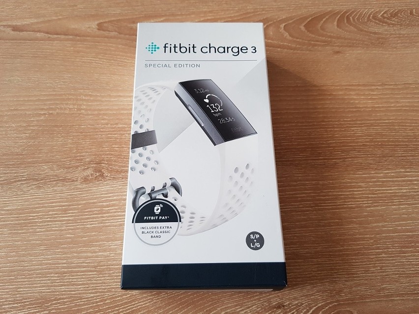 Inteligentna opaska Charge 3 Special Edition, czyli kolejna propozycja Fitbit dla aktywnych. Test, recenzja