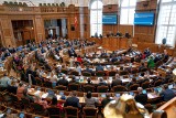 To koniec kariery politycznej duńskiego posła? Związał się z 15-latką, czym rozsierdził Duńczyków i kolegów z partii