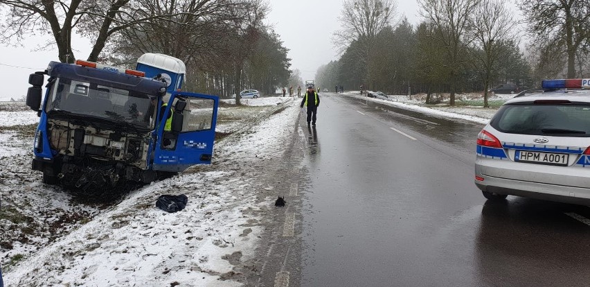 Czechowizna. Czołowe zderzenie na DK 65 volvo z iveco