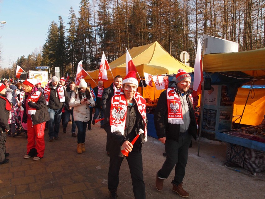 Zakopane. Kibice szykują się na skoki narciarskie [ZDJĘCIA]