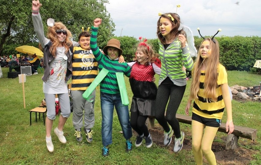 Dzieci z Szonowa prezentowały jak wygląda życie owadów....