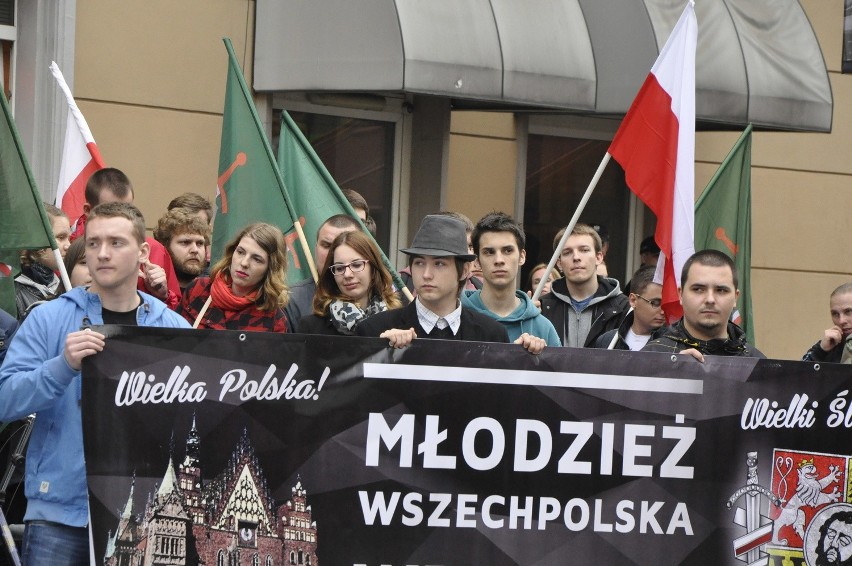 Wrocław: Narodowcy protestują przeciwko imigrantom (ZDJĘCIA)