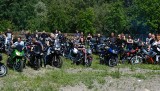 Żegnaj, Andrzeju. Pogrzeb tragicznie zmarłego motocyklisty w Sosnowcu. Koledzy na motocyklach pięknie uczcili jego pamięć