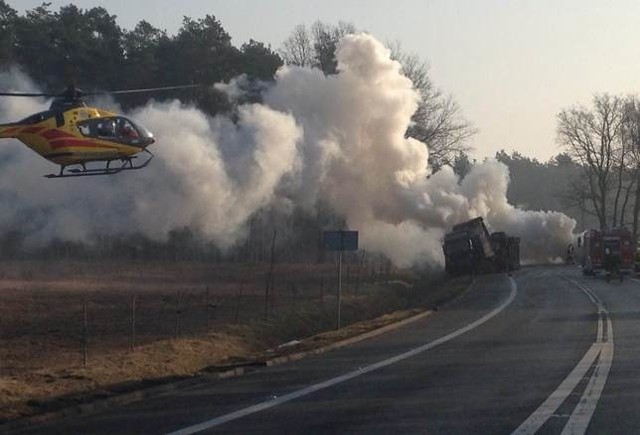 Tragiczny wypadek na drodze nr 6 koło miejscowości Kikorze. Zginęły dwie kobiety.