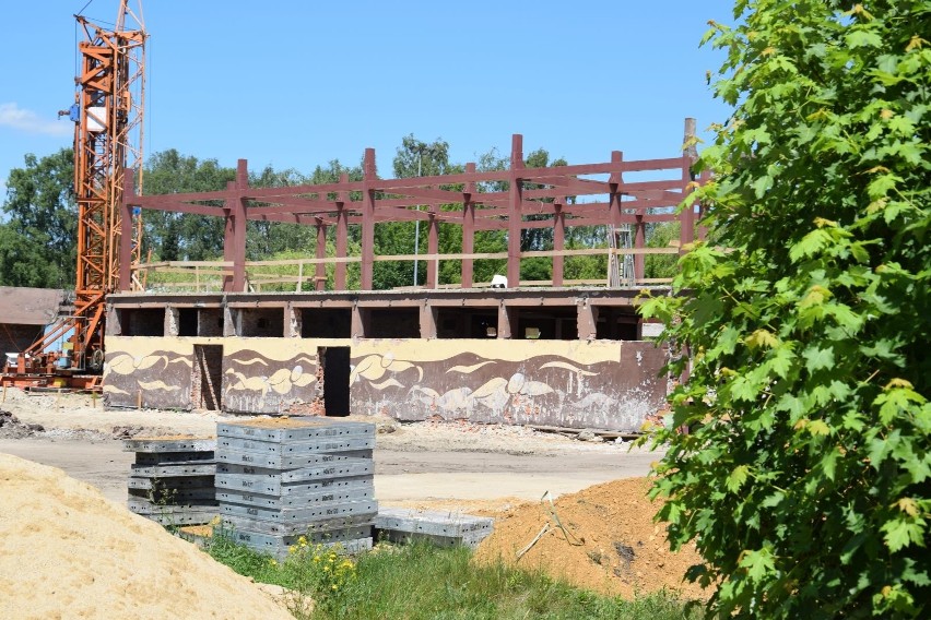 Tak wygląda kompleks nowych basenów w Kędzierzynie-Koźlu na 5 miesięcy przed odbiorem (zdjęcia)