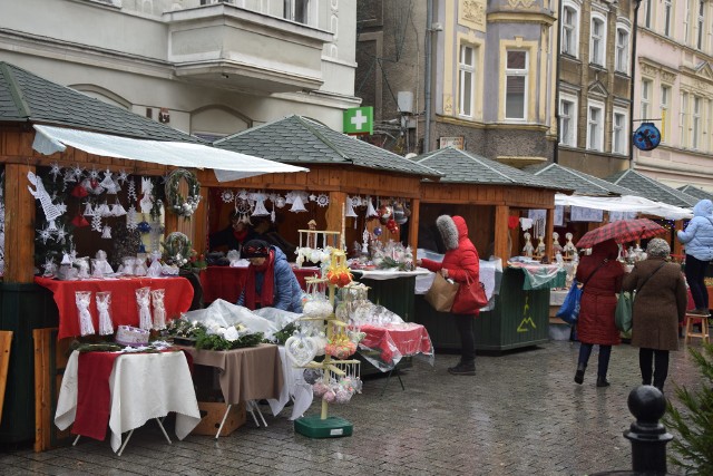 Świąteczny jarmark na zielonogórskim deptaku potrwa do niedzieli, do 22 grudnia