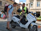 Stołeczni policjanci testują elektryczne skutery