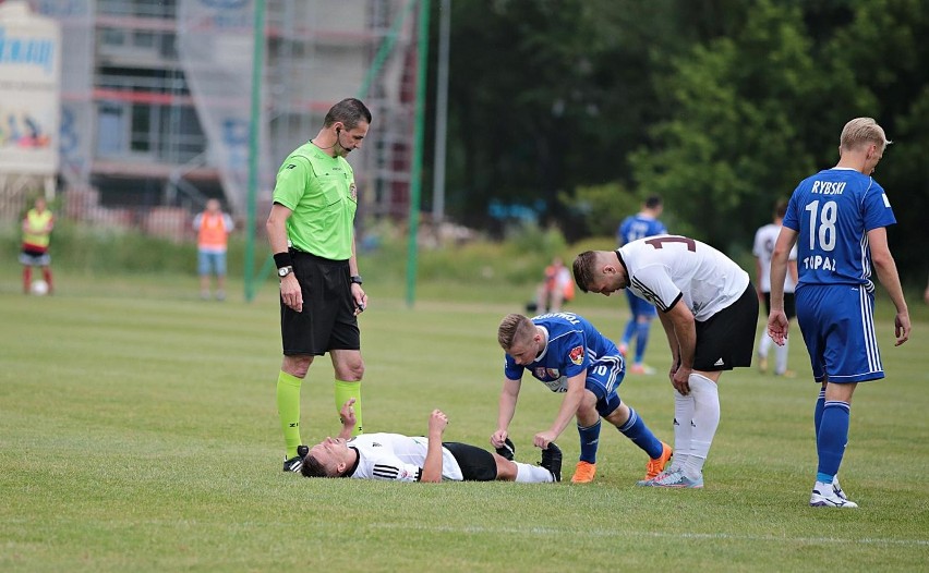 Tak Garbarnia Kraków walczyła z Pogonią Siedlce o prawo gry w I lidze piłkarskiej [ZDJĘCIA]