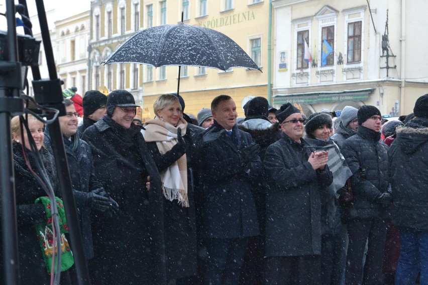 Orszak Trzech Króli w Cieszynie z prezydentem Andrzejem Dudą i Agatą Dudą ZDJĘCIA i WIDEO