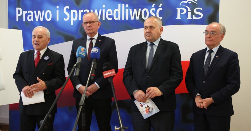 Konferencja parlamentarzystów PiS w Rzeszowie pod hasłem...