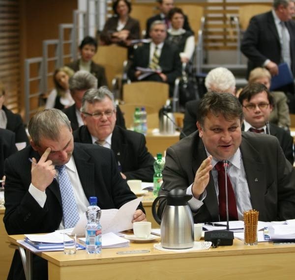 We wtorek (24 lutego) sejmik odrzucił wniosek LiD o kontrolę procedury podziału pieniędzy na obiekty Euro 2012.