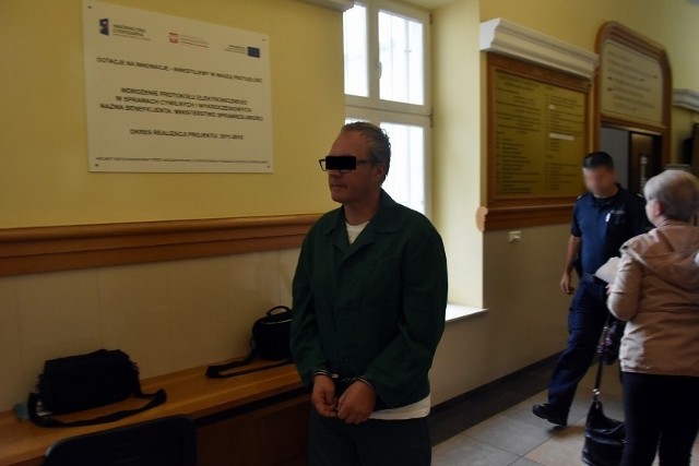 Zatrzymany na początku września ubiegłego roku na Dolnym Śląsku po ponad rocznym poszukiwaniu listem gończym, 49-letni mieszkaniec Szymbarku, właściciel firmy i składu budowlanego przebywa w zakładzie karnym w Tarnowie