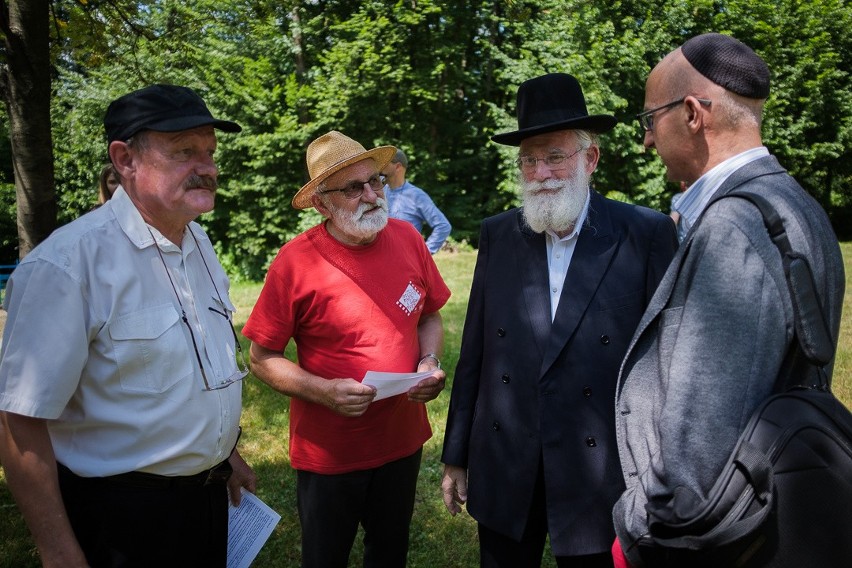 Galicjaner Sztetl. Spotkanie Modlitewne w lesie Buczyna [ZDJĘCIA]