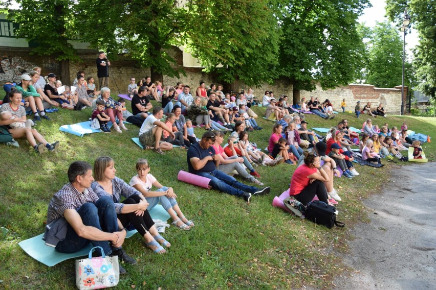 Chełm. To był pierwszy spektakl w ramach Chełmskich Wakacji Teatralnych. Zobacz zdjęcia