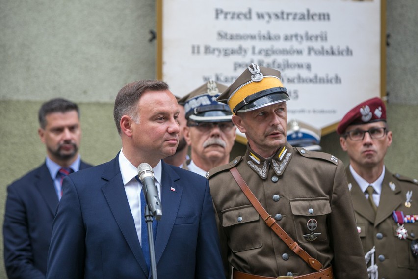 Kraków. Wymarsz Kadrówki, nowe odznaczenie państwowe i...