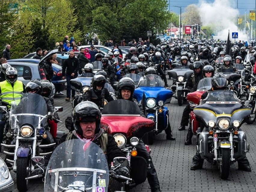 Sezon motocyklowy rozpoczęty. Z wielkim rykiem! [wideo, zdjęcia]