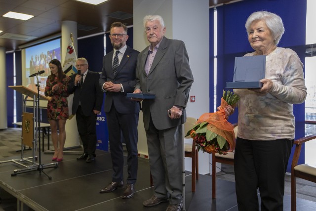 Trenerzy, zawodnicy, działacze i sympatycy Zawiszy spotkali się specjalnej uroczystości jubileuszowej klubu