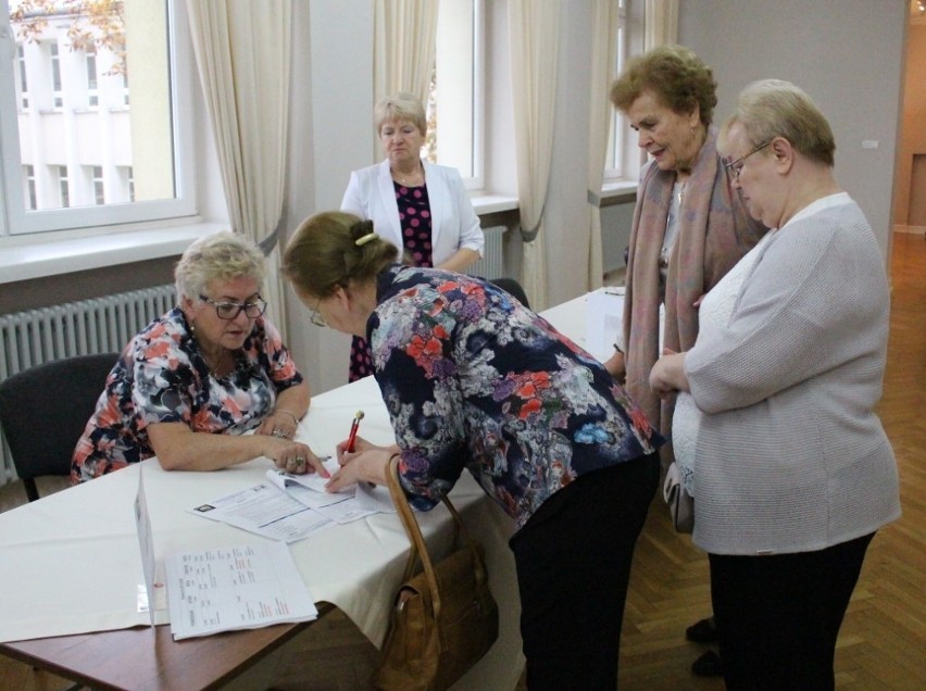 Podczas uroczystej inauguracji w Teatrze Miejskim, ponad 200...