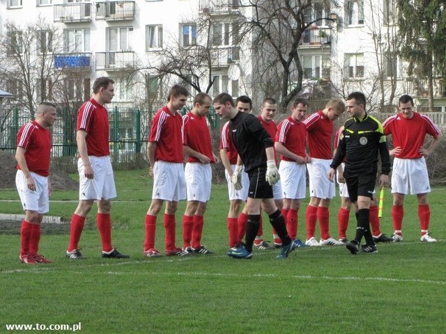 Mecz ligi okregowej: KS Ostrovia - Korona Szydlowo