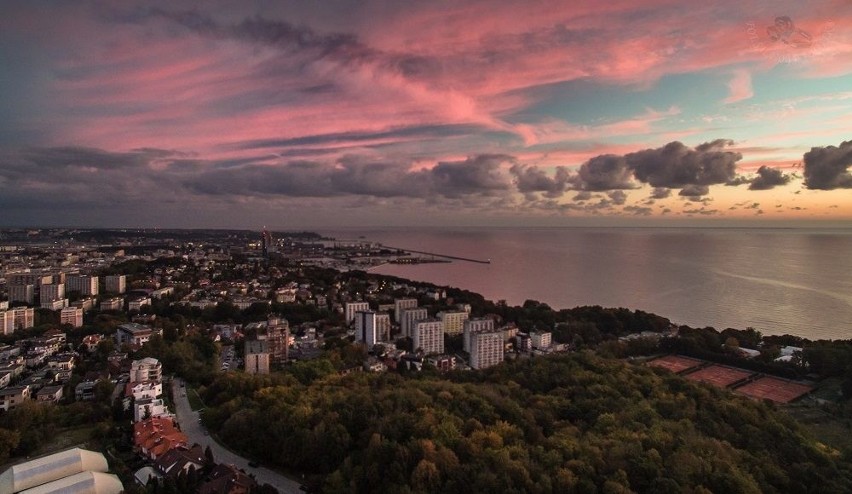 Wschód słońca w Gdyni. Zobacz piękne zdjęcia naszego czytelnika! 