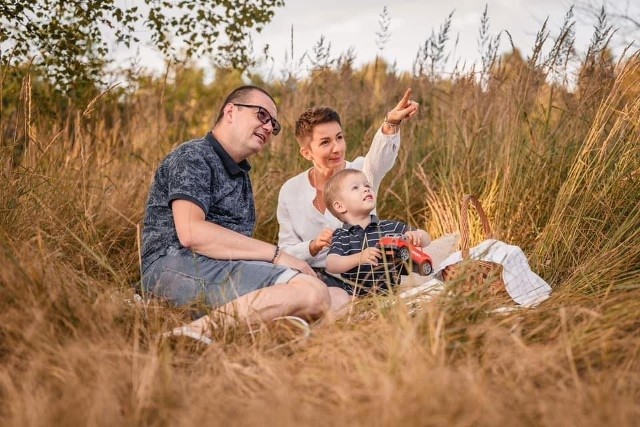 Agata Brzezińska, Mariusz Słowiński i ich synek Bruno, dzięki ludziom dobrej woli, mogą już z nadzieją patrzeć w przyszłość. udało się zebrać w sumie 5,5 mln zł na leczenie dziecka