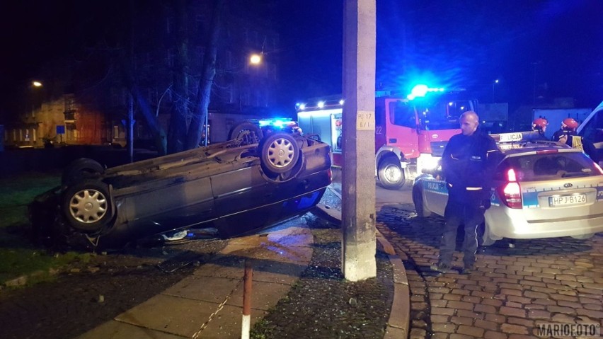 Zderzenie dwóch aut w Brzegu. Policja ustala sprawcę.