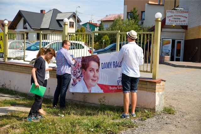 Prawo i Sprawiedliwość: Damy radęPiS obiecuje, że da radę w każdej sprawie, Platforma chce  z kolei  rozmawiać o pięknej Polsce. To oznacza, że największe partie rozpoczęły batalię o wyborców.