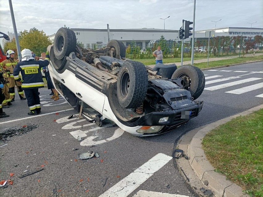 Wypadek dwóch samochodów przy fabryce LG pod Wrocławiem...