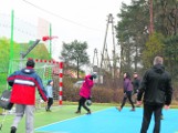 Wielofunkcyjne boisko sportowe otwarto w Suchym Borze w gminie Chrząstowice