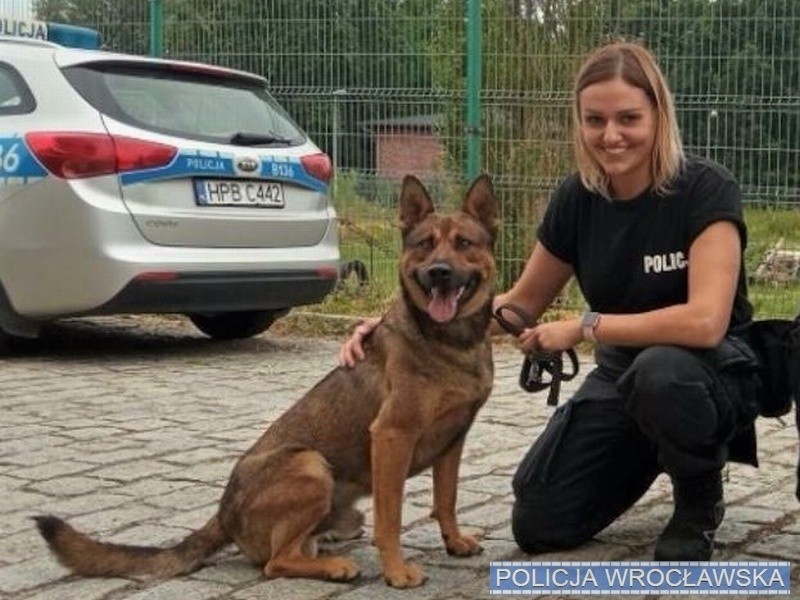 Policjantka wraz z psem uratowali mężczyznę