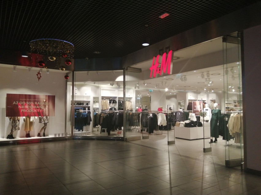 H & M to szwedzka firma odzieżowa oferująca modę damską,...