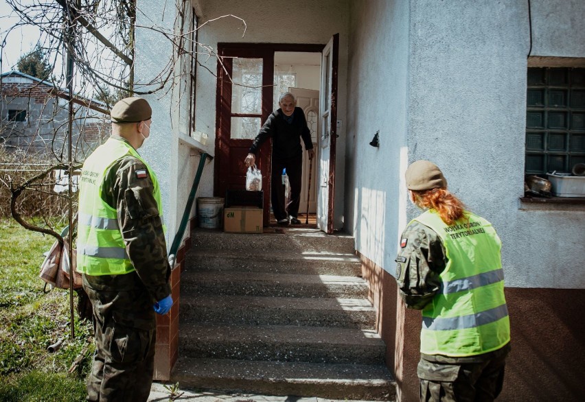 Terytorialsi z Podkarpacia w służbie kombatantom i osobom starszym w czasie epidemii koronawirusa