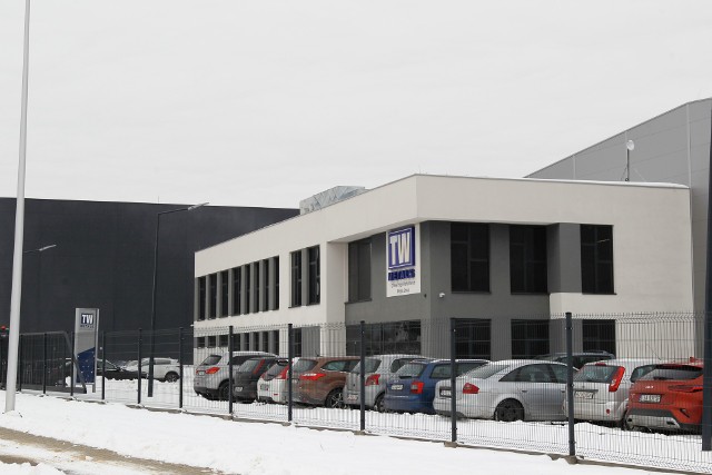 Jedną z firm, która uruchomiła fabrykę na terenie Parku Naukowo-Technologicznego Rzeszów-Dworzysko jest TW Metals. Przedsiębiorstwo jest częścią amerykańskiej grupy O’Neal Industries, której centrala jest w Birmingham w stanie Alabama.