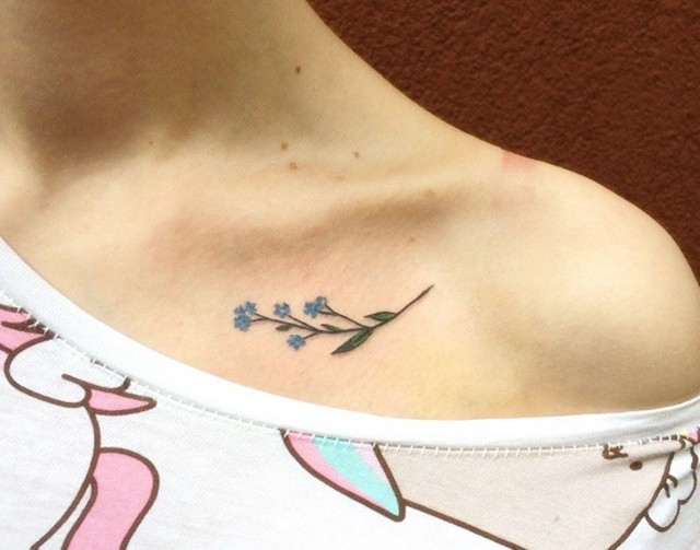 Nieduże, kolorowe tatuaże w sam raz na lato 2020. Dzieło Studia Tatuażu Artystycznego "Skorpion" z Sosnowca.Zobacz kolejne zdjęcia. Przesuwaj zdjęcia w prawo - naciśnij strzałkę lub przycisk NASTĘPNE 