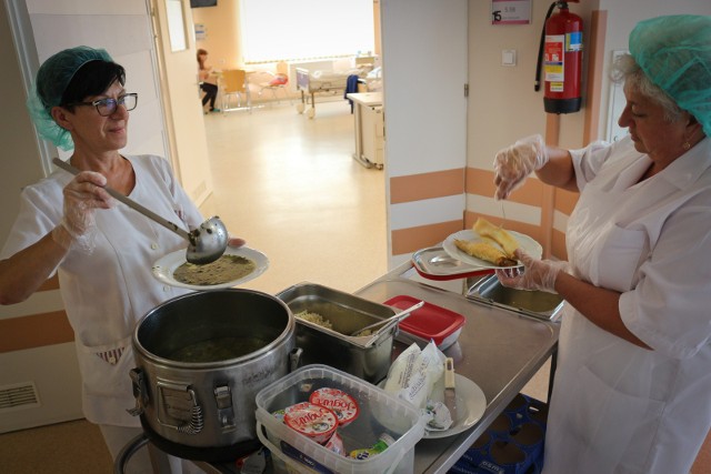 Resort zdrowia przygotował program „Dobry posiłek w szpitalu”, pilotaż którego rusza 15 października