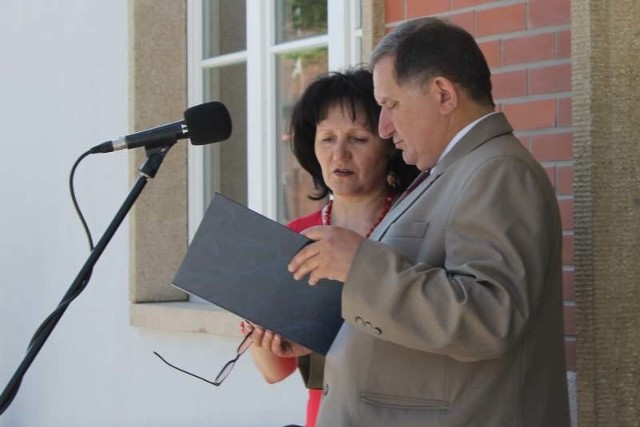 Jednym z sukcesów burmistrza Krzysztofa Kuchczyńskiego było doprowadzenie do przejęcia i odnowienia budynku dworca PKP, który stał się jedną z wizytówek miasta.