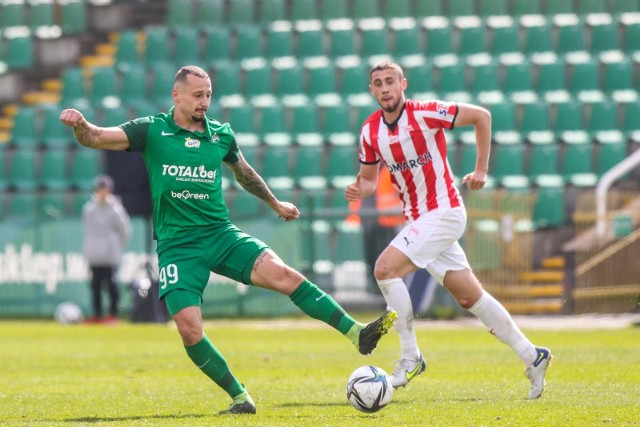 Adam Zrelak w ostatnim meczu Warty Poznań z Cracovią zdobył zwycięską bramkę (1:0)