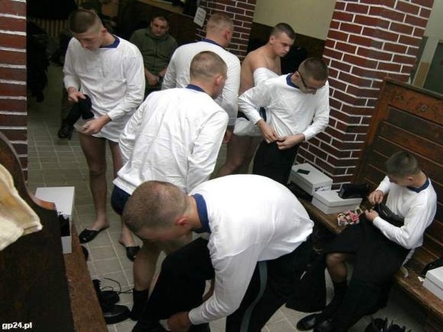 Ostatnie przymusowe wcielenie do Centrum Szkolenia Marynarki Wojennej w Ustce, listopad 2008 roku.