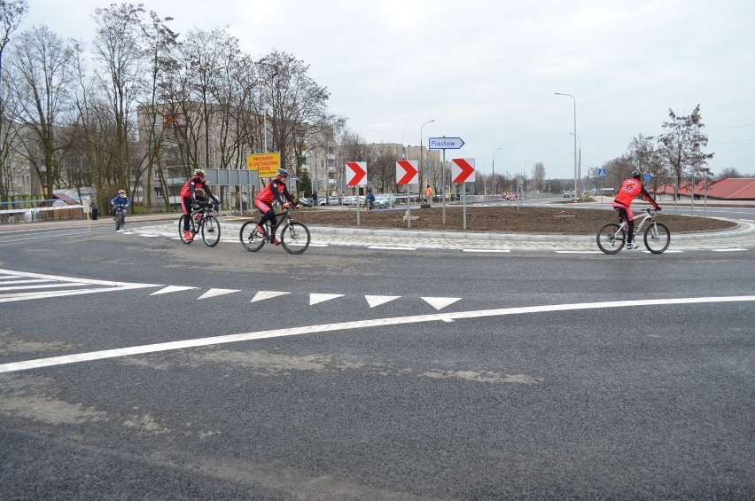 Rowerzyści jechali jako pierwsi